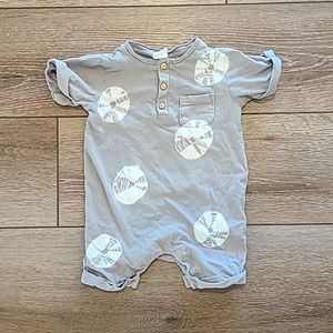 H&M baby size 3-6 months tie dye romper